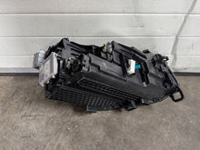 Laden Sie das Bild in den Galerie-Viewer, Frontscheinwerfer VW 57L941059 Links Scheinwerfer Headlight SCH8300115054ga