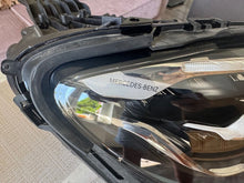 Laden Sie das Bild in den Galerie-Viewer, Frontscheinwerfer Mercedes-Benz W213 A2139067609 Rechts Scheinwerfer Headlight SCH8302543453nn