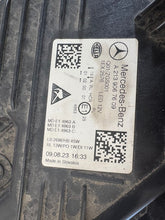 Laden Sie das Bild in den Galerie-Viewer, Frontscheinwerfer Mercedes-Benz W213 A2139067609 Rechts Scheinwerfer Headlight SCH8302543453nn