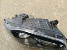 Laden Sie das Bild in den Galerie-Viewer, Frontscheinwerfer Chrysler 300 ZCR1171R 68196276AD Rechts Scheinwerfer Headlight SCH8302686213xi