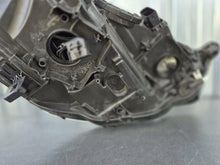 Load image into Gallery viewer, Frontscheinwerfer Audi A3 8V0941005C Links Scheinwerfer Headlight SCH8303621658xy