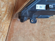 Laden Sie das Bild in den Galerie-Viewer, Frontscheinwerfer VW Taigo 2G7941006A LED Rechts Scheinwerfer Headlight SCH8310535008uk
