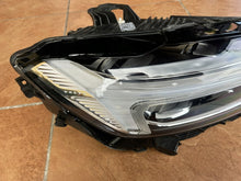 Laden Sie das Bild in den Galerie-Viewer, Frontscheinwerfer Volvo Xc60 II 31656616 LED Rechts Scheinwerfer Headlight SCH8314414060rr