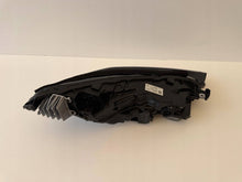 Laden Sie das Bild in den Galerie-Viewer, Frontscheinwerfer Tesla 3 176088800H Links Scheinwerfer Headlight SCH8316331105hb