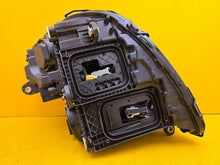 Laden Sie das Bild in den Galerie-Viewer, Frontscheinwerfer Mercedes-Benz W213 A2139061605 LED Rechts Headlight SCH8326875531vb