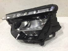 Laden Sie das Bild in den Galerie-Viewer, Frontscheinwerfer Skoda Kamiq 665941015B LED Links Scheinwerfer Headlight SCH8333814020qs
