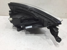 Laden Sie das Bild in den Galerie-Viewer, Frontscheinwerfer Skoda Kamiq 665941015B LED Links Scheinwerfer Headlight SCH8333814020qs