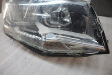 Load image into Gallery viewer, Frontscheinwerfer VW Caddy 2K1941006D Rechts Scheinwerfer Headlight SCH8339056699zd