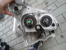 Laden Sie das Bild in den Galerie-Viewer, Frontscheinwerfer Isuzu D-Max I 855-ISU Links Scheinwerfer Headlight SCH8340786942vh