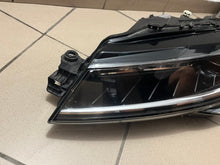 Laden Sie das Bild in den Galerie-Viewer, Frontscheinwerfer Skoda Superb III 3V1941015E Full LED Links Headlight SCH8341880178ve