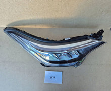 Laden Sie das Bild in den Galerie-Viewer, Frontscheinwerfer Toyota C-Hr 81110F41800 Rechts Scheinwerfer Headlight SCH8345102468eg