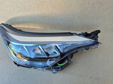 Laden Sie das Bild in den Galerie-Viewer, Frontscheinwerfer Toyota C-Hr 81110F41800 Rechts Scheinwerfer Headlight SCH8345102468eg