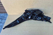 Laden Sie das Bild in den Galerie-Viewer, Frontscheinwerfer Toyota C-Hr 81110F41800 Rechts Scheinwerfer Headlight SCH8345102468eg