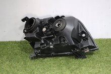 Load image into Gallery viewer, Frontscheinwerfer Suzuki Grand Vitara II 10059079 Links Scheinwerfer Headlight SCH8347522740zw