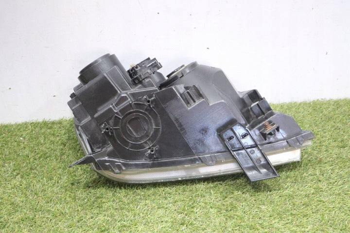 Frontscheinwerfer Suzuki Grand Vitara II 10059079 Links Scheinwerfer Headlight SCH8347522740zw