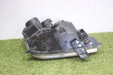 Load image into Gallery viewer, Frontscheinwerfer Suzuki Grand Vitara II 10059079 Links Scheinwerfer Headlight SCH8347522740zw