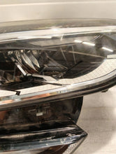 Laden Sie das Bild in den Galerie-Viewer, Frontscheinwerfer Renault Megane IV 260105675R 260604081R Ein Satz Headlight SCH8353484359tf