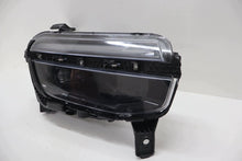 Laden Sie das Bild in den Galerie-Viewer, Frontscheinwerfer Jeep 52218717 Rechts Scheinwerfer Headlight SCH8356218681py