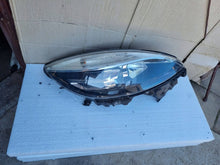 Laden Sie das Bild in den Galerie-Viewer, Frontscheinwerfer Renault Scenic 260106928R Rechts Scheinwerfer Headlight SCH8358579868ua