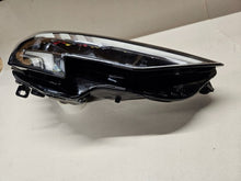 Laden Sie das Bild in den Galerie-Viewer, Frontscheinwerfer Audi A3 8Y0941034 Full LED Rechts Scheinwerfer Headlight SCH8366990895xt