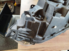 Laden Sie das Bild in den Galerie-Viewer, Frontscheinwerfer Ford Transit Connect DT1113W029AC Rechts Headlight SCH8375512528bg
