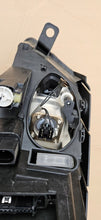 Laden Sie das Bild in den Galerie-Viewer, Frontscheinwerfer VW Passat 3C0941752K Xenon Rechts Scheinwerfer Headlight SCH8378802678xe