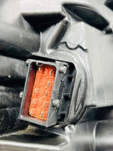 Laden Sie das Bild in den Galerie-Viewer, Frontscheinwerfer Opel Insignia A 1ZT01116601 60100378192 Links Headlight SCH8381116073wl