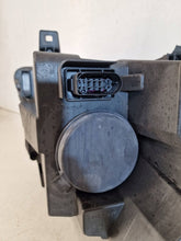 Laden Sie das Bild in den Galerie-Viewer, Frontscheinwerfer Mercedes-Benz Sprinter A9109060000 90139089010Q Links SCH8383131859sq