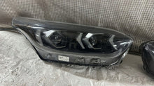 Laden Sie das Bild in den Galerie-Viewer, Frontscheinwerfer Kia Ceed J792111020 92102J1500 92101J1500 Ein Satz Headlight SCH8385352355ow