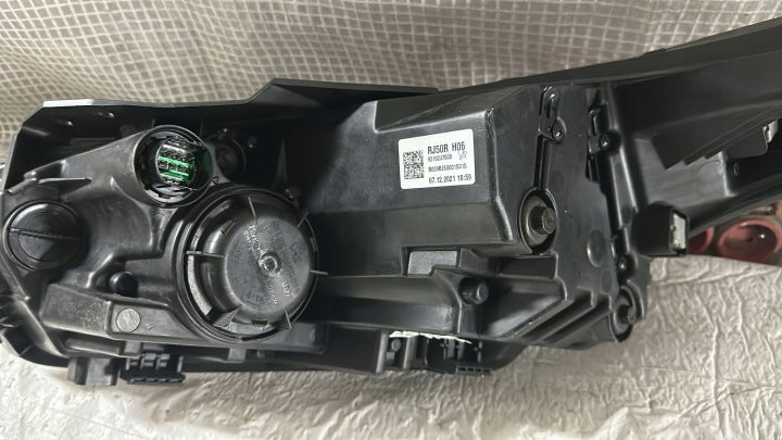 Frontscheinwerfer Kia Ceed J792111020 92102J1500 92101J1500 Ein Satz Headlight SCH8385352355ow