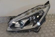 Laden Sie das Bild in den Galerie-Viewer, Frontscheinwerfer Peugeot 208 I 9810805780 90047883 Links Scheinwerfer Headlight SCH8391155451mz