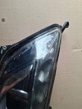 Laden Sie das Bild in den Galerie-Viewer, Frontscheinwerfer Opel Astra J 13253651 LED Rechts Scheinwerfer Headlight SCH8393091227vz