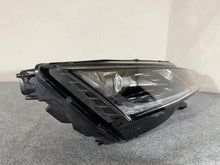 Load image into Gallery viewer, Frontscheinwerfer Skoda Octavia IV 5E4941016B LED Rechts Scheinwerfer Headlight SCH8395821170xb
