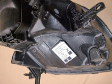 Laden Sie das Bild in den Galerie-Viewer, Frontscheinwerfer Renault Kangoo 260607383R Links Scheinwerfer Headlight SCH8396685817mi
