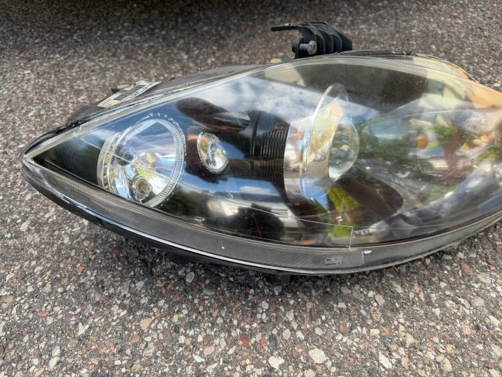 Frontscheinwerfer Seat Altea 1P1941008 Rechts Scheinwerfer Headlight SCH8400254349yp