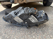 Laden Sie das Bild in den Galerie-Viewer, Frontscheinwerfer Seat Altea 1P1941008 Rechts Scheinwerfer Headlight SCH8400254349yp