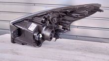 Laden Sie das Bild in den Galerie-Viewer, Frontscheinwerfer Renault Trafic III 260102107R Rechts Scheinwerfer Headlight SCH8401178118ea
