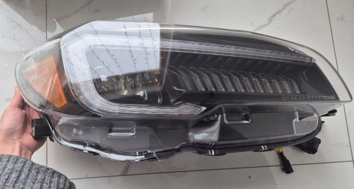 Frontscheinwerfer Subaru Impreza 010100341 Ein Satz Scheinwerfer Headlight SCH8401576122kk