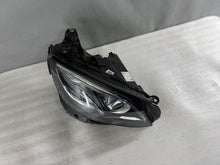 Load image into Gallery viewer, Frontscheinwerfer Mercedes-Benz W213 A2139061804 LED Rechts Headlight SCH8402080919bd