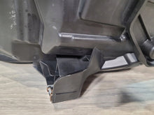 Laden Sie das Bild in den Galerie-Viewer, Frontscheinwerfer Tesla 3 Y 151495200C Links Scheinwerfer Headlight SCH8404000599jp