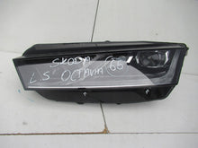 Laden Sie das Bild in den Galerie-Viewer, Frontscheinwerfer Skoda Octavia I 5E4941015A LED Links Scheinwerfer Headlight SCH8418134997om