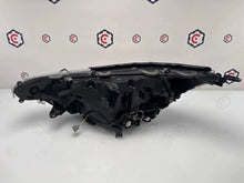 Laden Sie das Bild in den Galerie-Viewer, Frontscheinwerfer Toyota V 81150-0R190 LED Rechts Scheinwerfer Headlight SCH8419234103ei