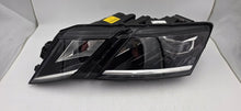 Laden Sie das Bild in den Galerie-Viewer, Frontscheinwerfer Skoda Octavia III 5E1941015D LED Links Scheinwerfer Headlight SCH8422003485ne