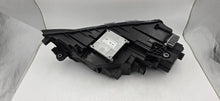 Laden Sie das Bild in den Galerie-Viewer, Frontscheinwerfer Skoda Octavia III 5E1941015D LED Links Scheinwerfer Headlight SCH8422003485ne