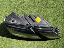 Laden Sie das Bild in den Galerie-Viewer, Frontscheinwerfer Skoda Octavia III 5E1941016D Rechts Scheinwerfer Headlight SCH8424167612zo