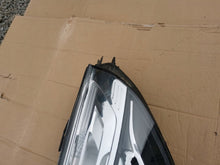 Laden Sie das Bild in den Galerie-Viewer, Frontscheinwerfer Renault Clio IV 260608367R LED Links Scheinwerfer Headlight SCH8424322591uv