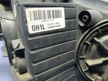 Load image into Gallery viewer, Frontscheinwerfer Hyundai I30 92101-A6020 Links Scheinwerfer Headlight SCH8426495138zl
