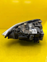 Load image into Gallery viewer, Frontscheinwerfer BMW 3 E91 E90 7202589 Xenon Links Scheinwerfer Headlight SCH8427877126dg