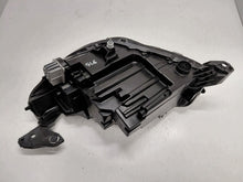 Laden Sie das Bild in den Galerie-Viewer, Frontscheinwerfer Opel Corsa F 9829522580 Rechts Scheinwerfer Headlight SCH8428385323ee