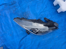 Load image into Gallery viewer, Frontscheinwerfer Renault Zoe 260102384R Rechts Scheinwerfer Headlight SCH8430855443fy